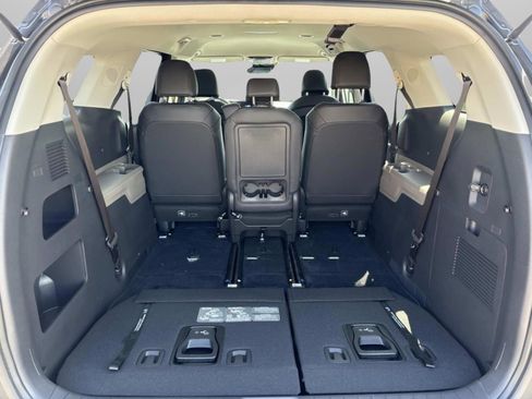 New 2026 Kia Carnival LXS FWD image 12