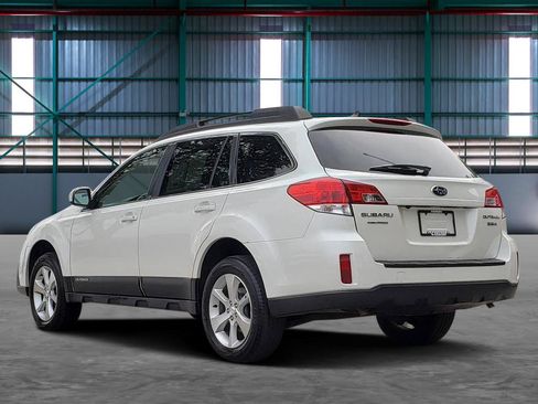 Used 2014 Subaru Outback 3.6R Limited AWD/4WD image 3