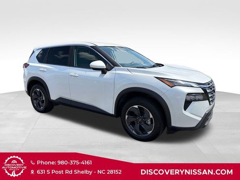Certified 2024 Nissan Rogue SV FWD image 4