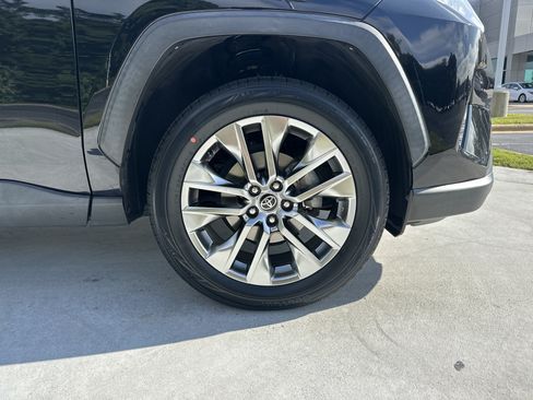 Certified 2021 Toyota RAV4 XLE Premium FWD image 13