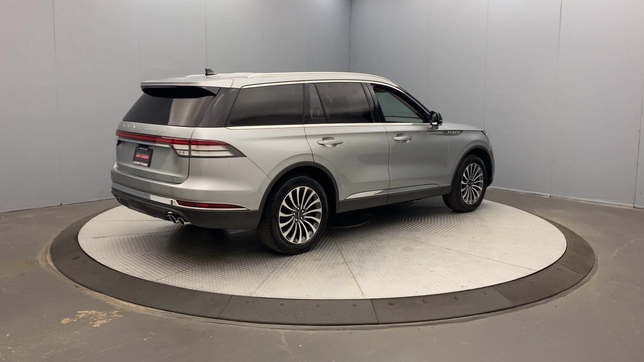 Used 2022 Lincoln Aviator AWD w/ Premium Package image 5