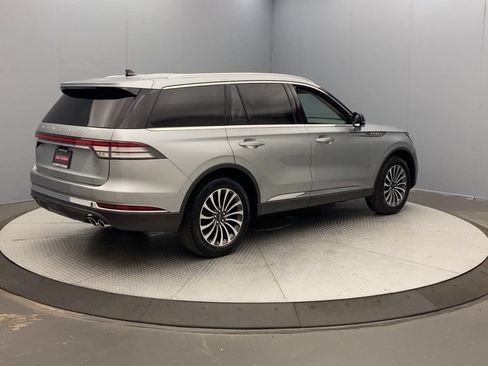 Used 2022 Lincoln Aviator AWD w/ Premium Package image 5