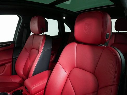 New 2026 Porsche Macan Turbo AWD/4WD image 5