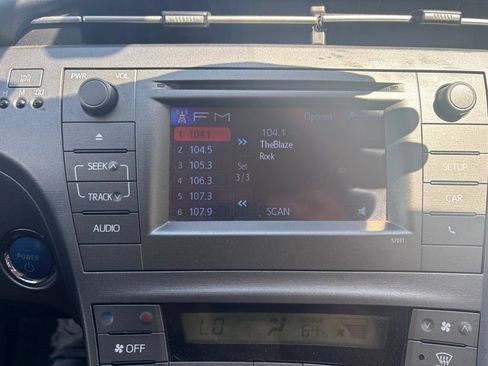 Used 2015 Toyota Prius Two FWD image 14