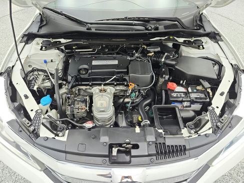 Used 2016 Honda Accord Sport image 16
