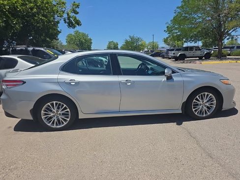 Used 2020 Toyota Camry XLE AWD/4WD image 8