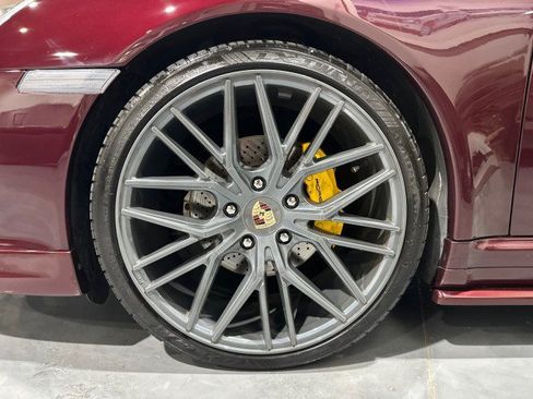Used 2006 Porsche 911 Carrera 4 AWD/4WD image 7