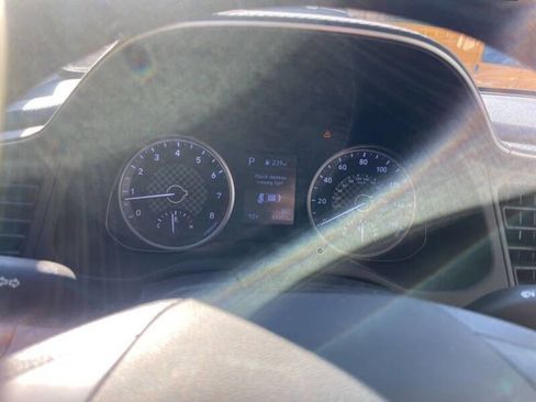 Used 2020 Hyundai Elantra SEL image 10