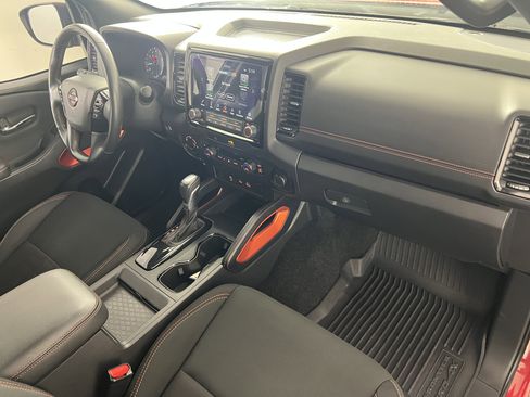 Used 2022 Nissan Frontier PRO-4X w/ Technology Package image 24