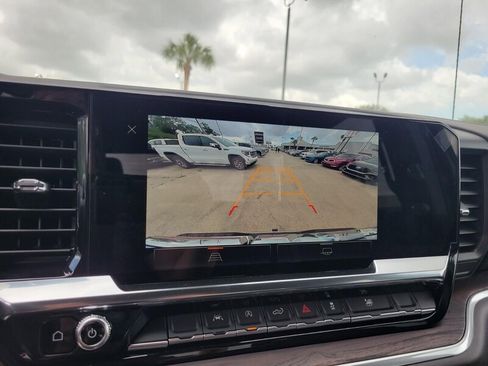 New 2026 GMC Sierra 1500 SLT w/ SLT Premium Package RWD image 19