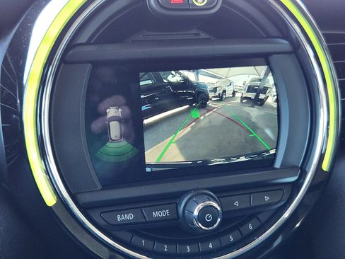 Used 2021 MINI Cooper S w/ 6.5" Touchscreen Package image 19