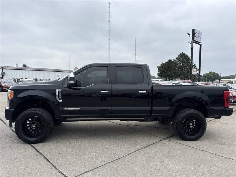 Used 2018 Ford F250 Platinum w/ Platinum Ultimate Package AWD/4WD image 3