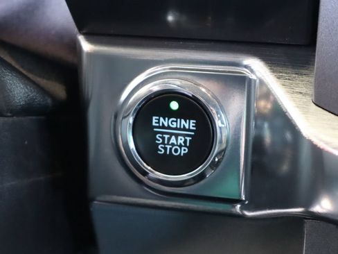 Used 2021 Ford F150 Lariat w/ Equipment Group 502A High AWD/4WD image 26