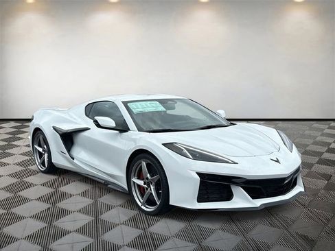 New 2026 Chevrolet Corvette E-Ray image 3