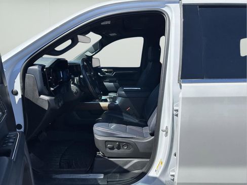 Used 2022 Chevrolet Silverado 1500 High Country image 10