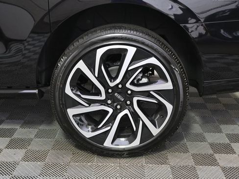 New 2026 Lincoln Navigator L Reserve AWD/4WD image 21