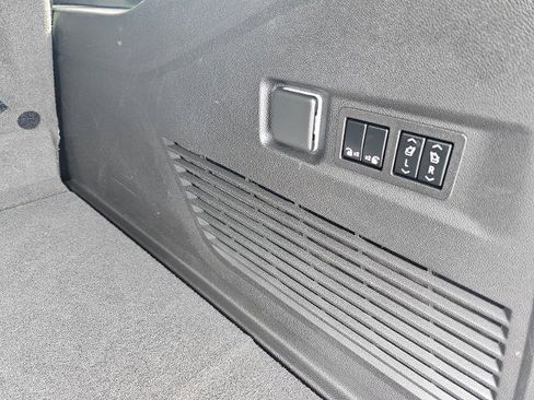 Used 2023 GMC Yukon XL AT4 w/ Technology Package AWD/4WD image 49