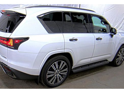 Used 2023 Lexus LX 600 4WD w/ Appearance Package image 3