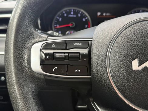 Used 2022 Kia K5 LXS FWD image 26
