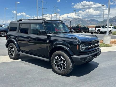 Used 2022 Ford Bronco Outer Banks AWD/4WD image 9