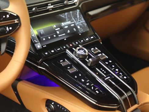 New 2026 Aston Martin V8 Vantage S RWD image 20