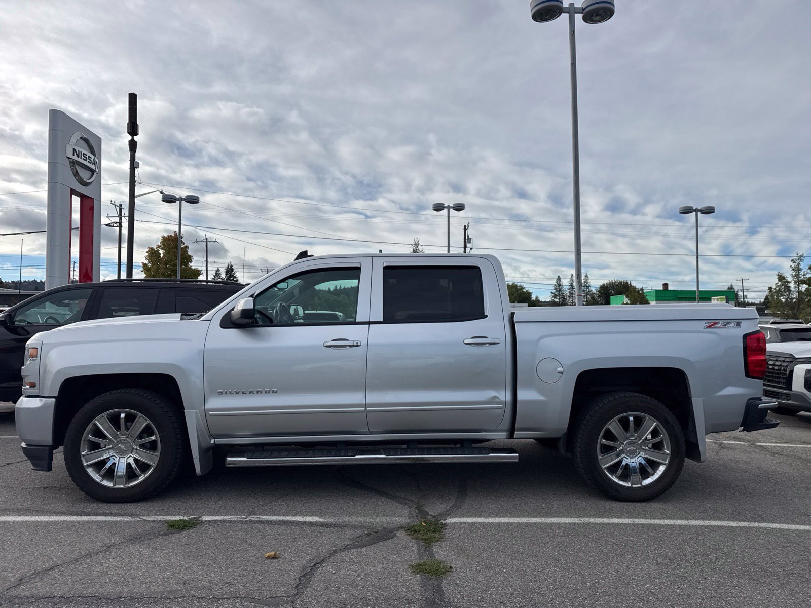 Used 2016 Chevrolet Silverado 1500 LT w/ All Star Edition AWD/4WD image 9