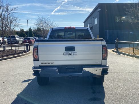 Used 2017 GMC Sierra 1500 SLT image 16