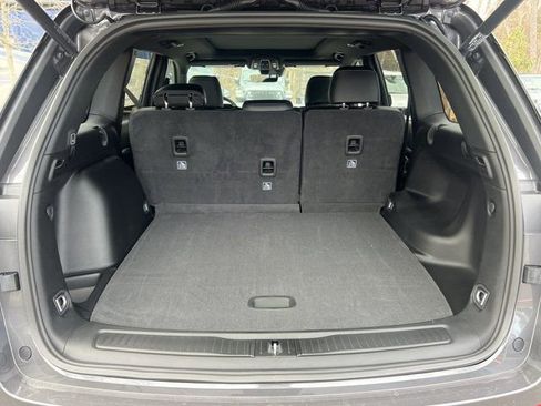 New 2025 Jeep Grand Cherokee Limited image 13