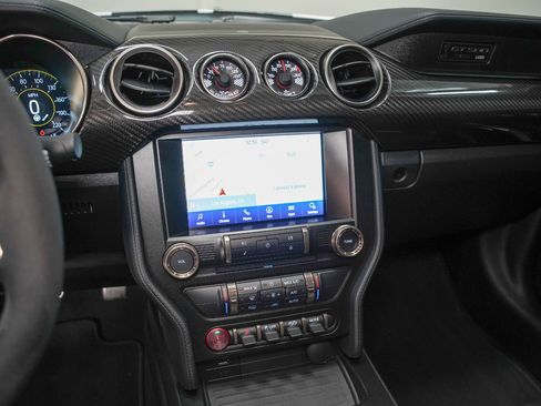 Used 2020 Ford Mustang Shelby GT500 w/ Carbon Fiber Track Pack image 45