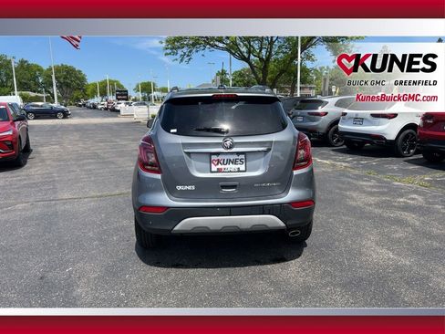 Used 2020 Buick Encore Preferred FWD image 6