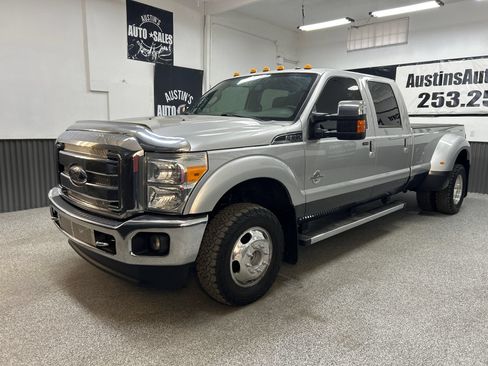 Used 2016 Ford F350 Lariat w/ Lariat Ultimate Package AWD/4WD image 3
