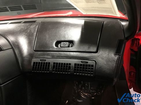 Used 1991 Chevrolet Corvette Coupe image 23