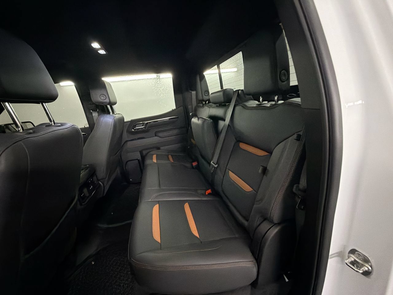 Certified 2025 GMC Sierra 1500 AT4 w/ AT4 Premium Package AWD/4WD image 26