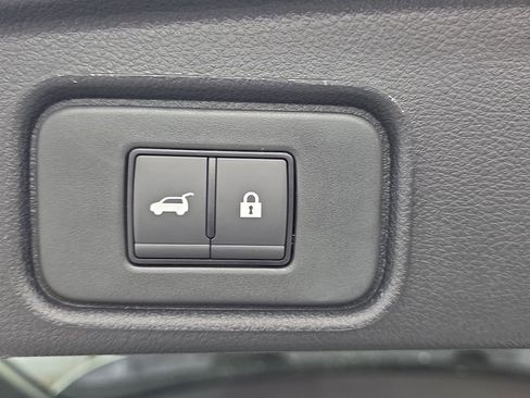 New 2026 Nissan Pathfinder SL FWD image 13