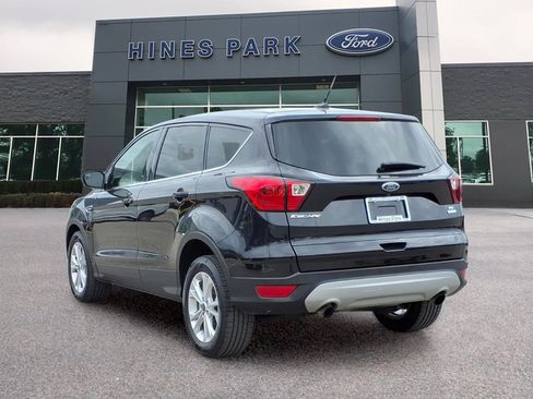 Used 2019 Ford Escape SE FWD image 5