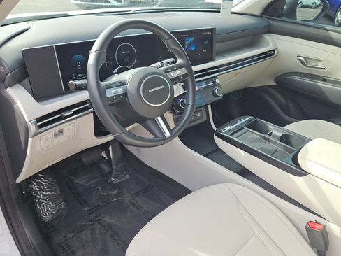 Certified 2025 Hyundai Tucson SEL image 11