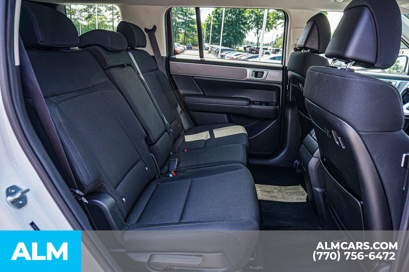 Used 2025 Hyundai Santa Fe SE FWD image 43