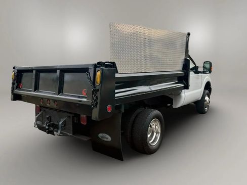 Used 2015 Ford F350 XL w/ Power Equipment Group image 8