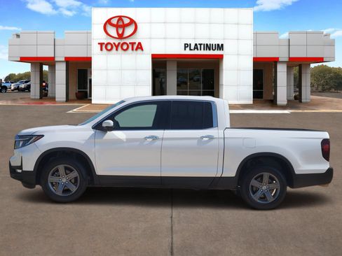 Used 2023 Honda Ridgeline RTL-E image 3