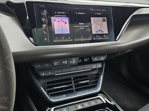 Used 2023 Audi e-tron GT Prestige w/ Prestige Package AWD/4WD image 21