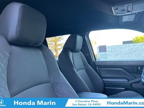 Used 2025 Toyota Tacoma SR image 19