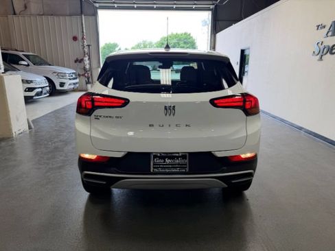Used 2025 Buick Encore GX Preferred AWD/4WD image 4