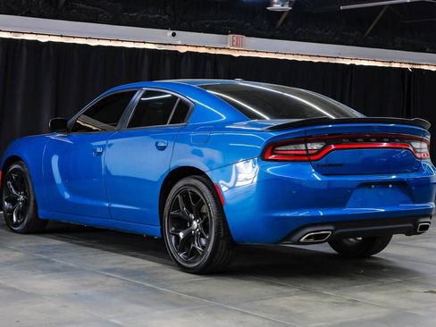 Used 2022 Dodge Charger SXT w/ Blacktop Package image 14