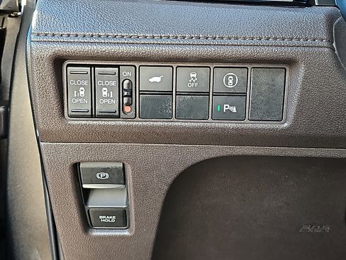 Used 2023 Honda Odyssey Touring image 31