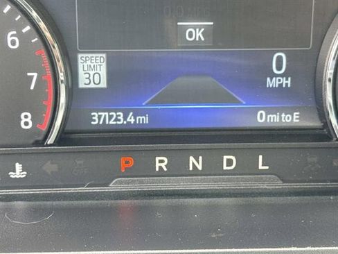 Used 2023 Ford Explorer XLT w/ Equipment Group 202A image 15