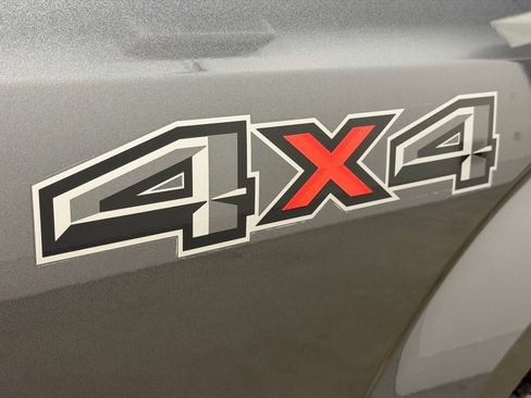 Used 2016 Ford F150 XLT w/ Equipment Group 302A Luxury image 28