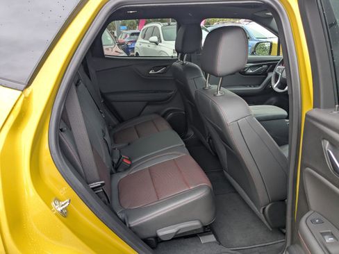 Certified 2024 Chevrolet Blazer RS w/ Driver Confidence II Package image 18