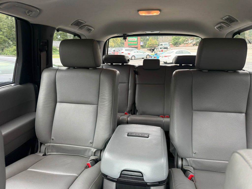 Used 2014 Toyota Sequoia Platinum RWD image 21