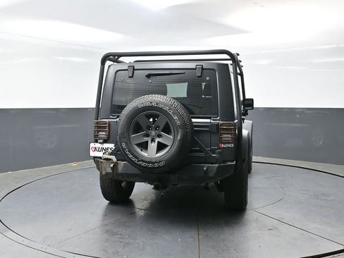 Used 2017 Jeep Wrangler Sport w/ Quick Order Package 24S AWD/4WD image 12