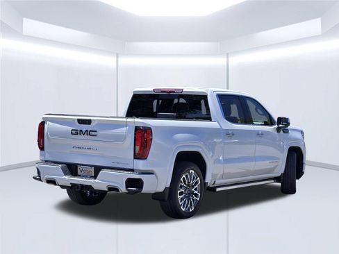 Used 2024 GMC Sierra 1500 Denali Ultimate AWD/4WD image 4
